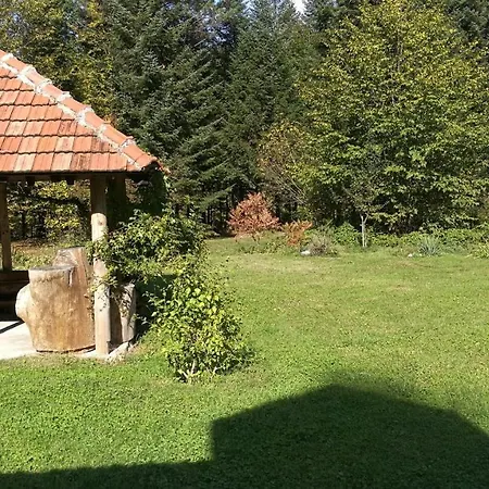Vikendica Kamenica Tajan